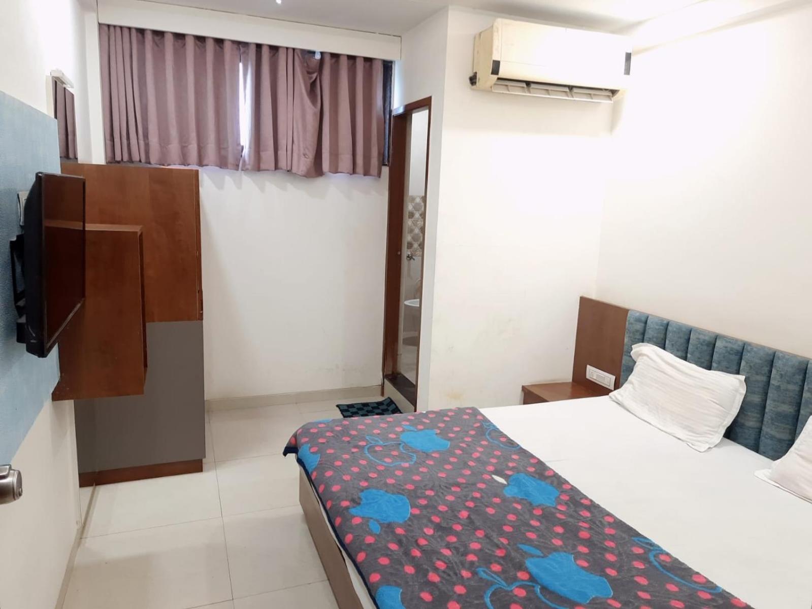 Hotel Murlidhar Rooms Kāsandra Εξωτερικό φωτογραφία